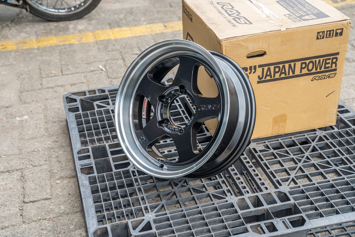 Gram Lights 57FR-X R16x6 ET -5 PCD 5x139 - Grace Black/Rim DC (Original Japan) view 2