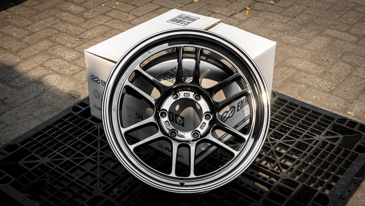 RPT1 R18x9 ET 0 PCD 6x139.7 - Special Brilliant Coating (Original Japan) — image 1