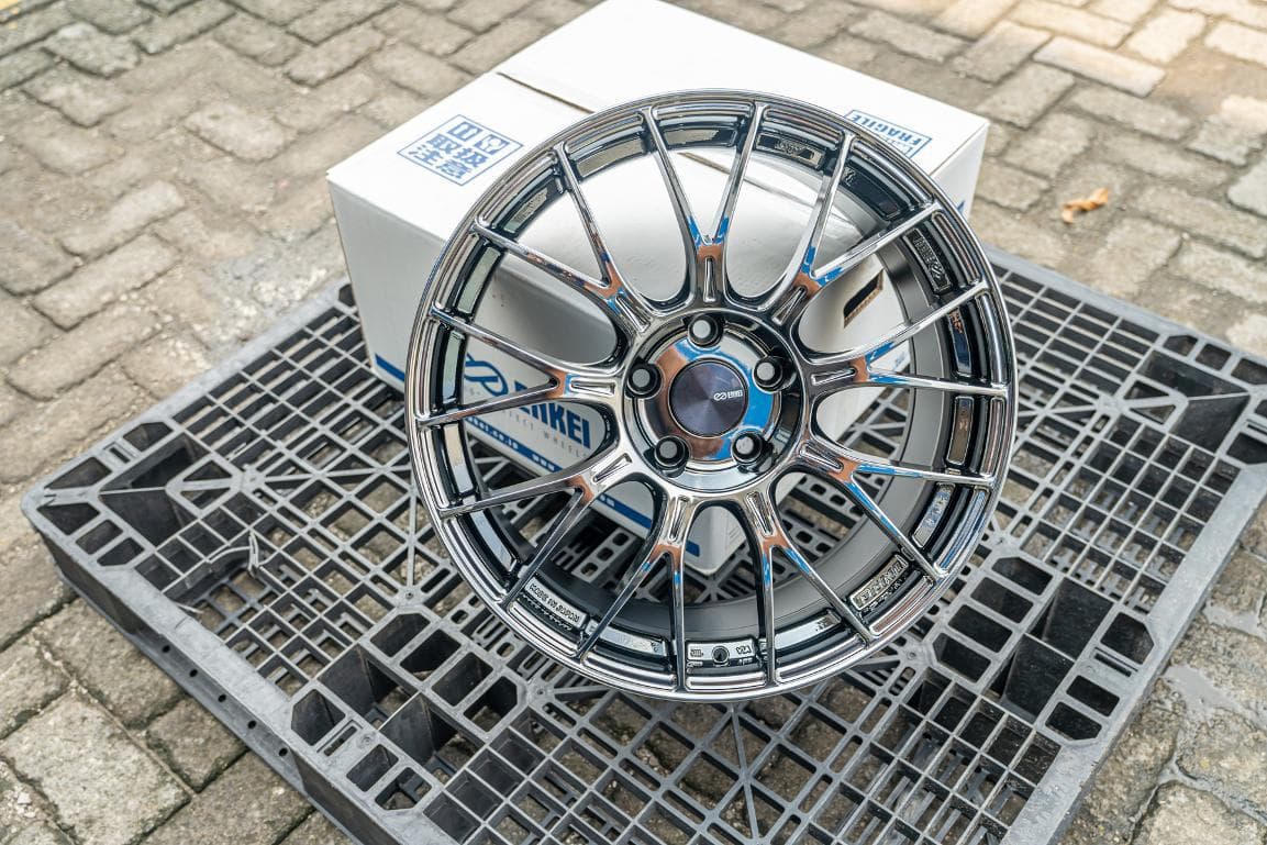 PFM1 R18x9 ET 35 PCD 5x114 - Special Brilliant Coating (Original Japan) — image 1