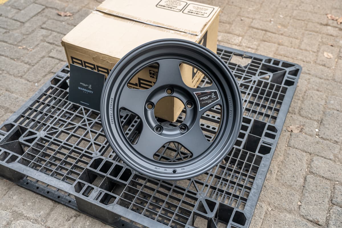 Bradley Forged Takumi 17x8 ET-15 5x150 view 2