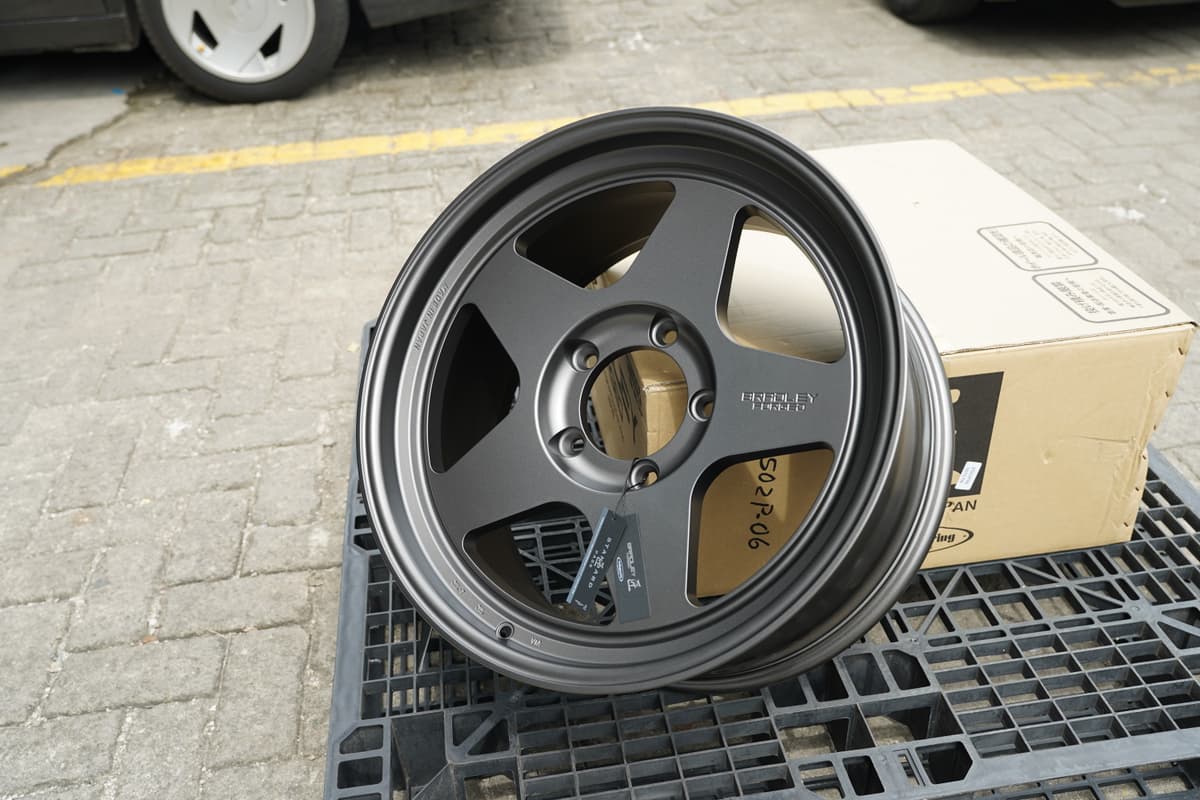 Bradley Forged Takumi 20x9.5 ET33 5x150 view 1