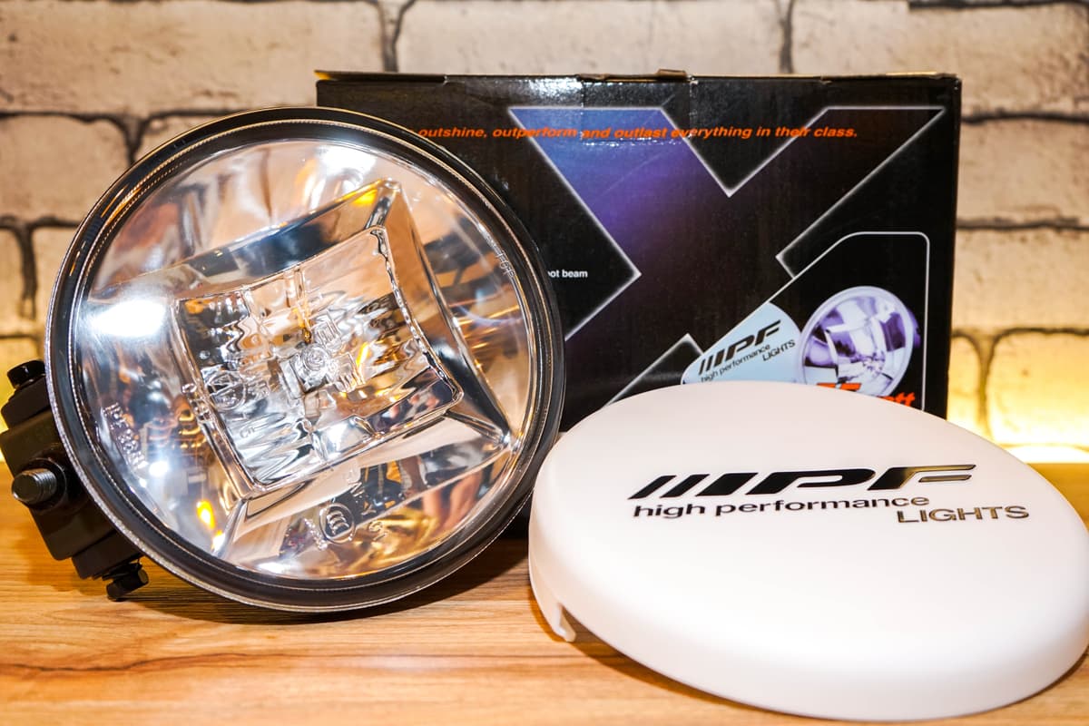 IPF 968 Hybrid Reflector Driving Lamp Set view 2