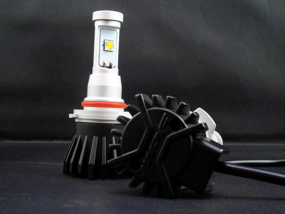 IPF LED Fog Lamp Bulb HB4 (V153FLB) view 2