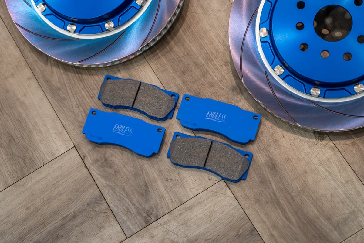 Endless Brake Kit for Subaru BRZ ZD8 345MM 6POT & 332MM 4POT (Blue) Curving Slit view 2