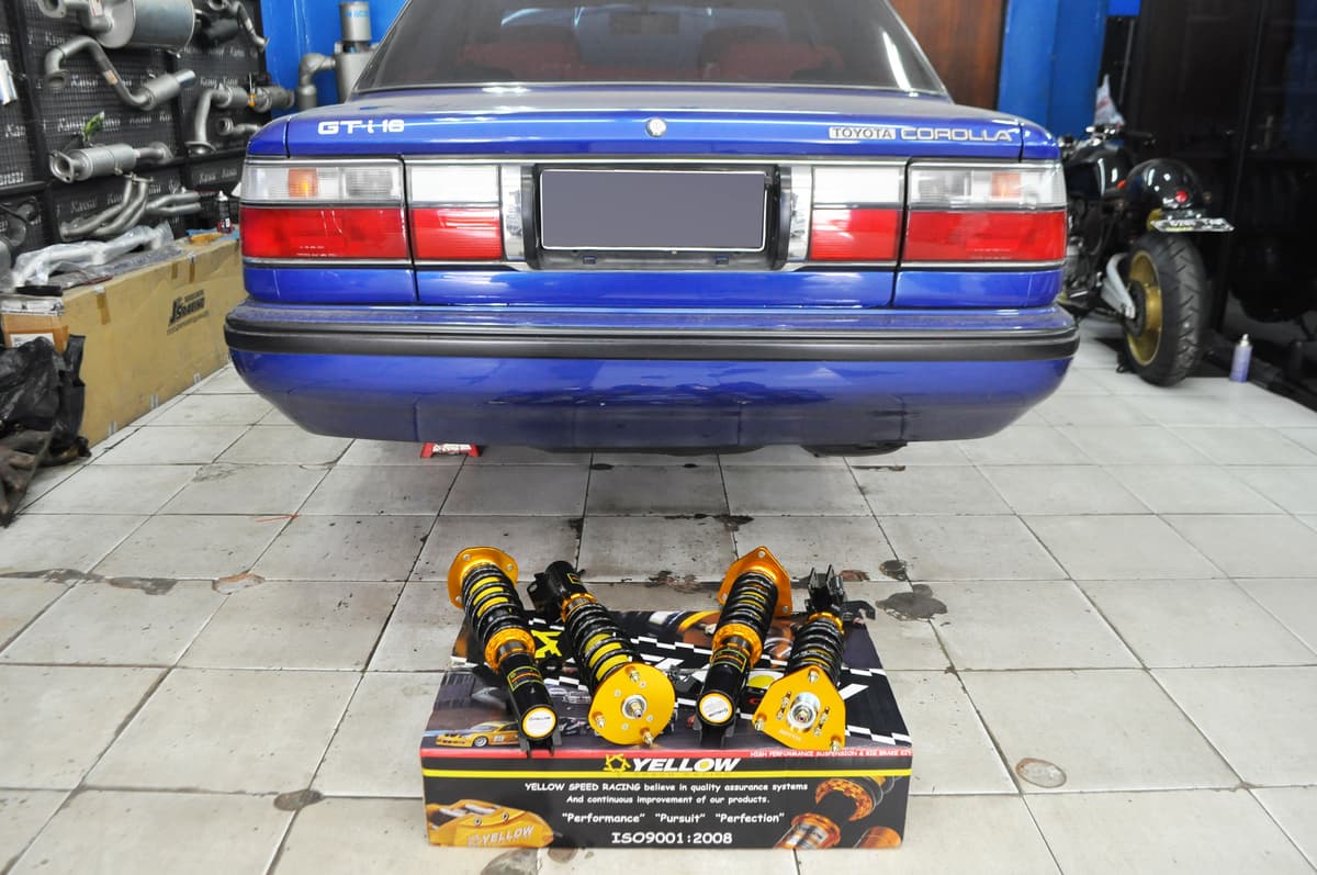 Yellow Speed Racing Dynamic Pro Sport Coilover Kit for TOYOTA Corolla — image 1