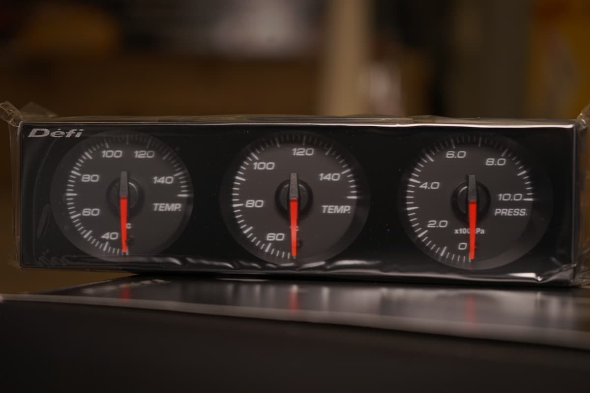 Defi DIN-Gauge 3-in-1 Triple Meter Kit view 4
