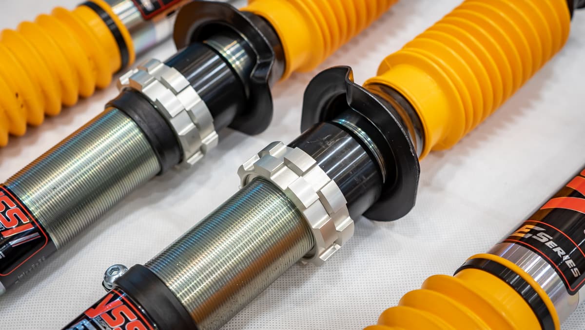 YSS E-Series Performance Suspension Kit for Mitsubishi Pajero Old & ANPS view 5