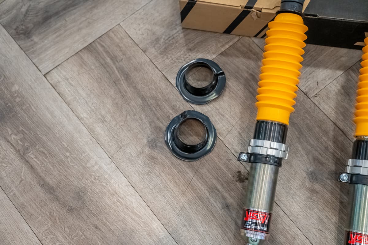 YSS E-Series Performance Suspension Kit for Mitsubishi Triton view 2