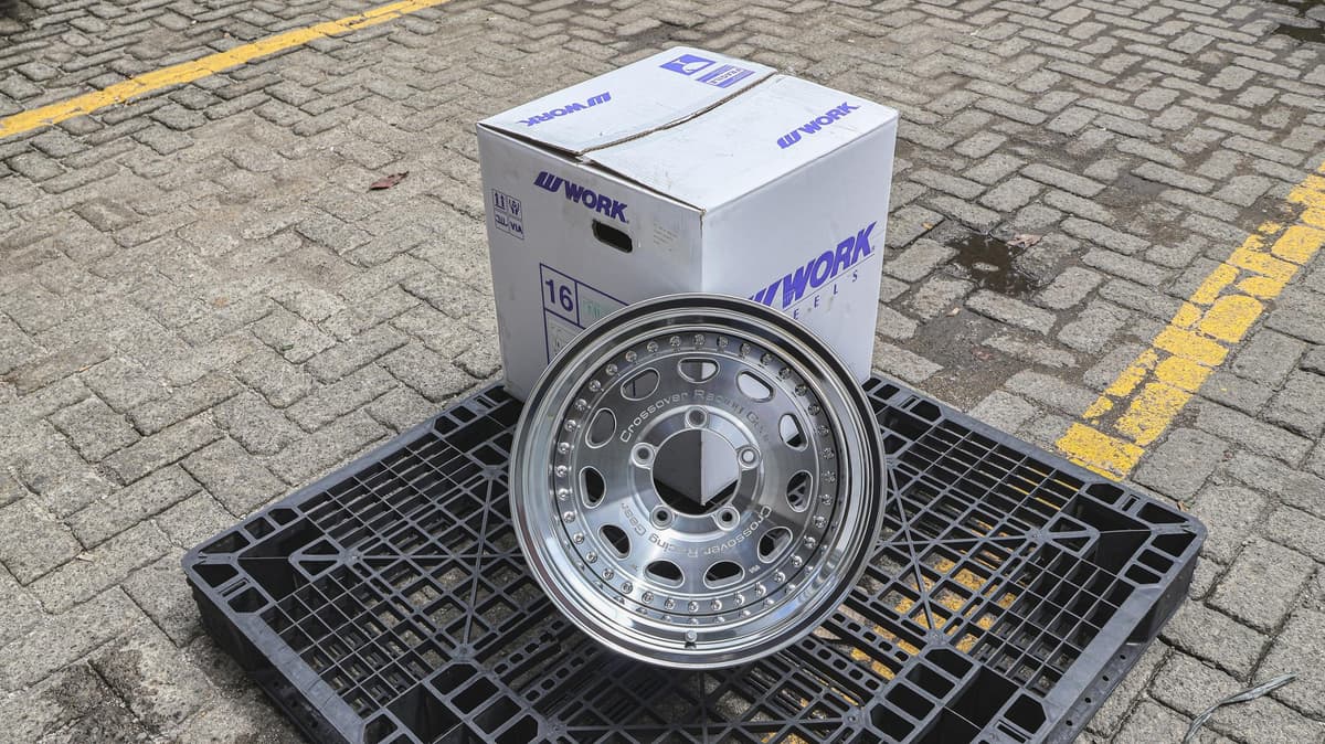 CRAG GALVATRE R16x8 ET -12 PCD 5x139.7 - Machining Silver Polished (Original Japan) — image 1