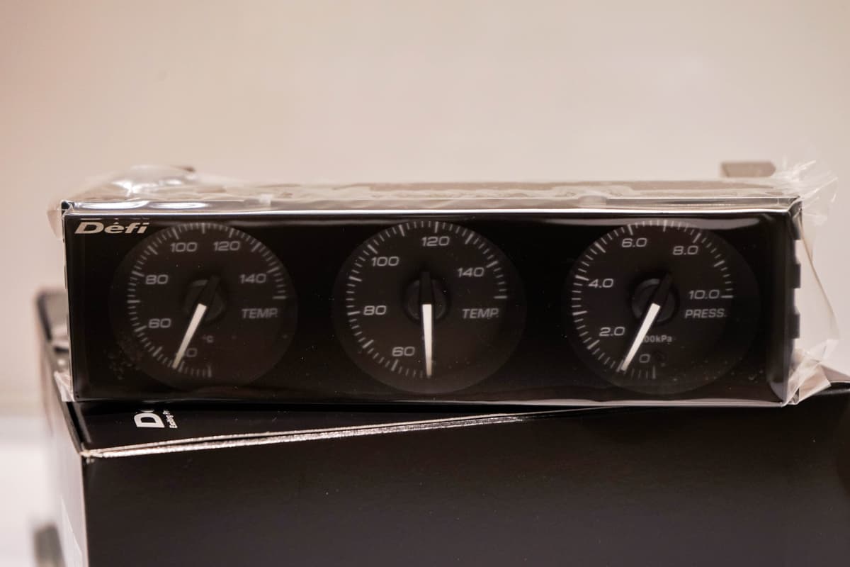 Defi DIN-Gauge 3-in-1 Triple Meter Kit view 2