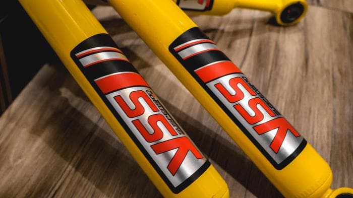 YSS DTG Yellow Edition Suspension Kit for Toyota Fortuner VRZ 15+ view 3