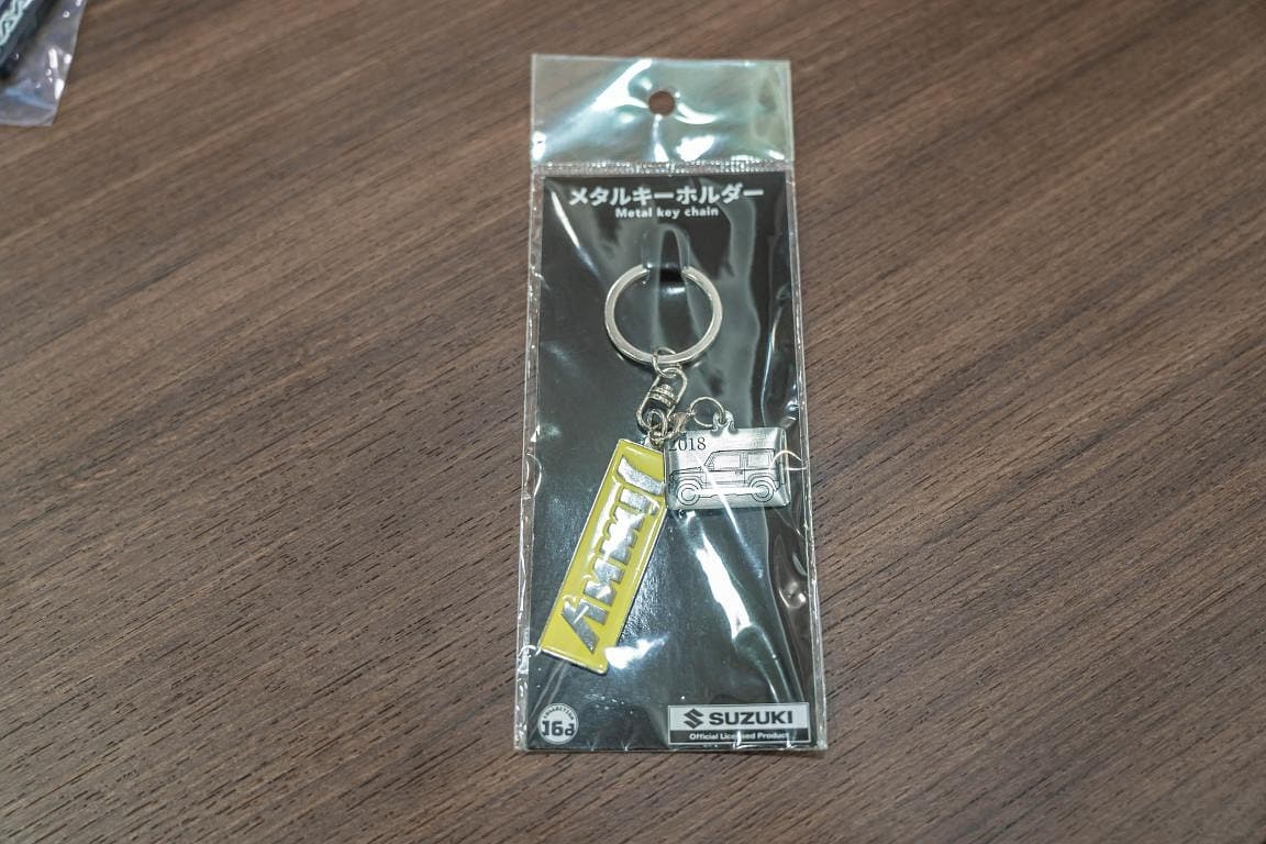 Metal Key Chain Suzuki Jimny - Suzuki Genuine Part — image 1