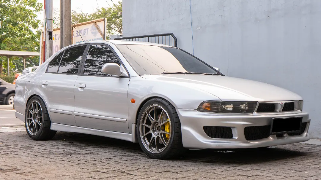 Mitsubishi Galant