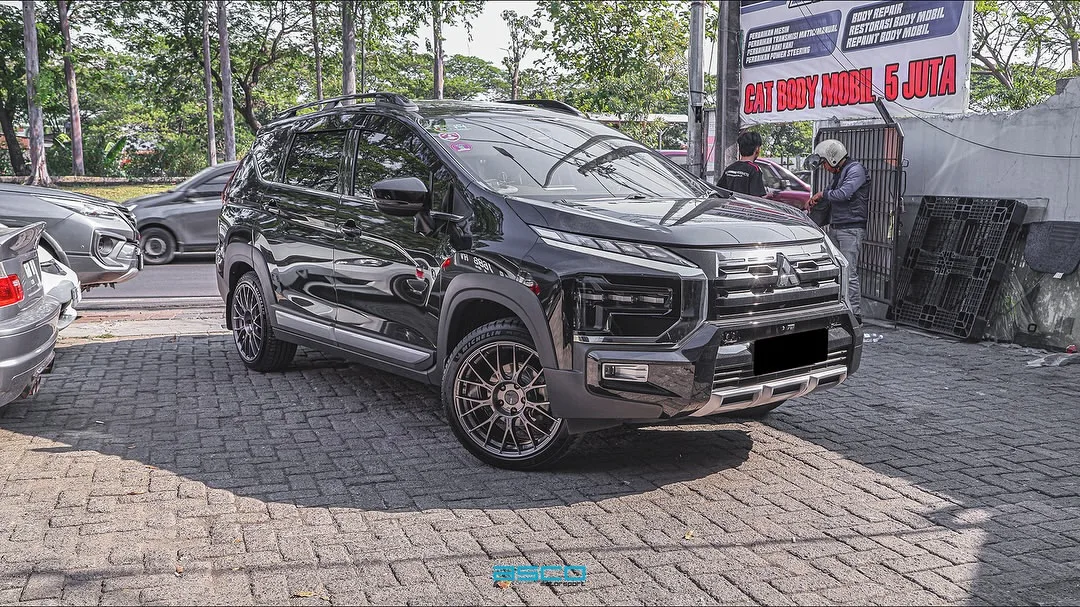 Mitsubishi Xpander Cross