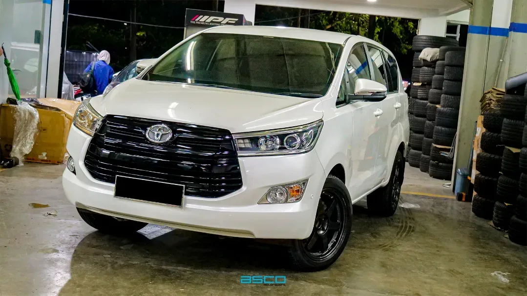 Toyota Innova Reborn