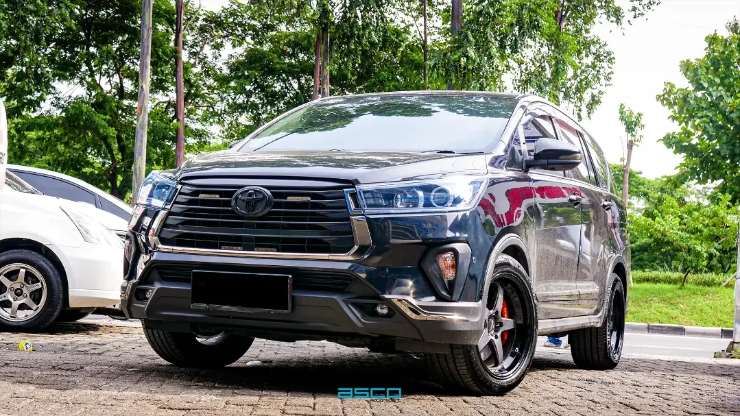 Toyota Innova Reborn
