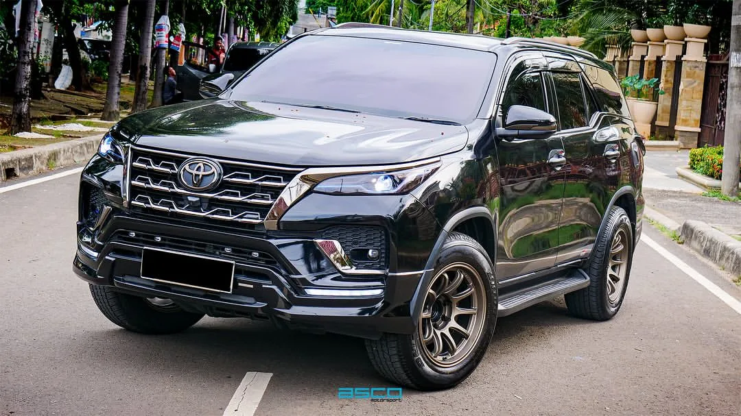 Toyota Fortuner VRZ GR