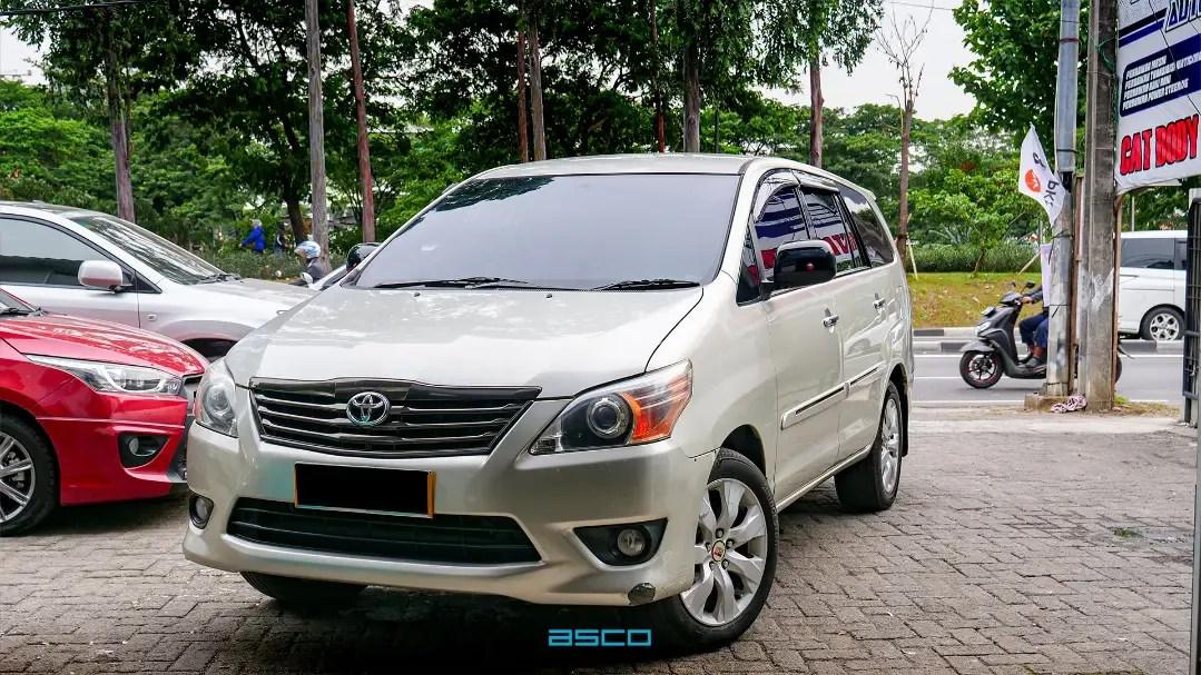 Toyota Innova KD