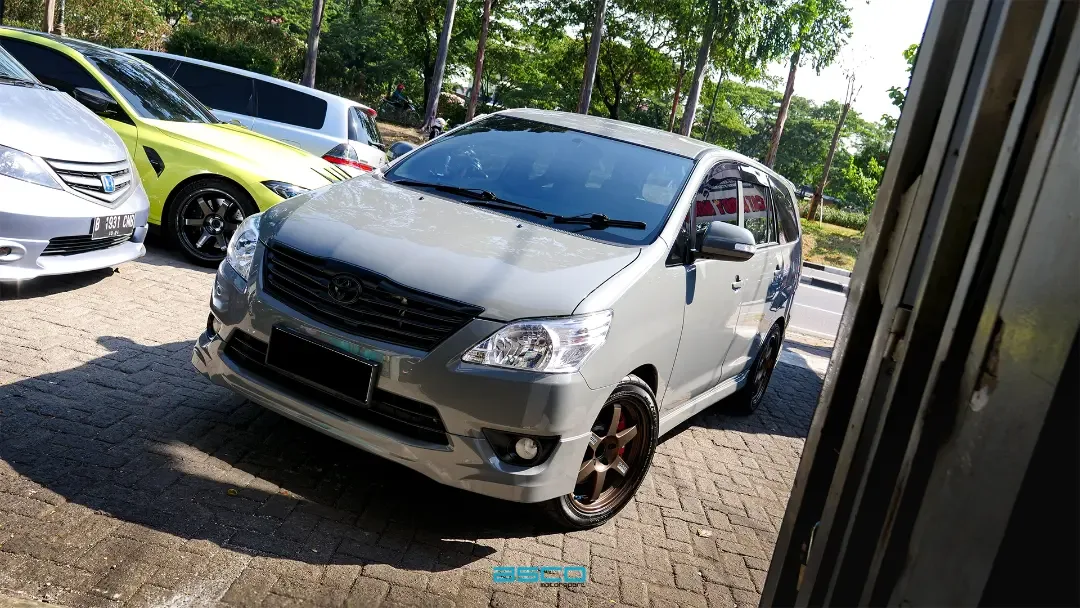 Toyota Innova KD