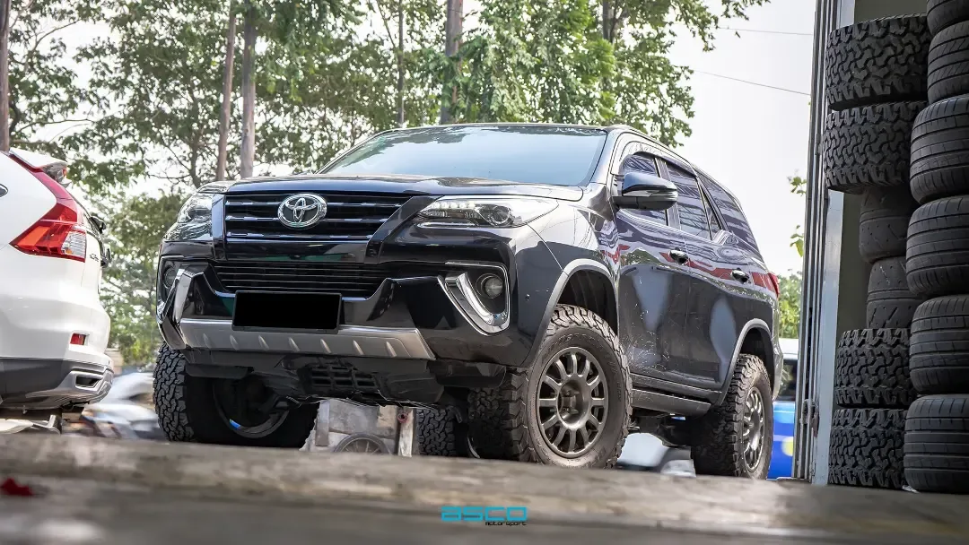 Toyota Fortuner SRV