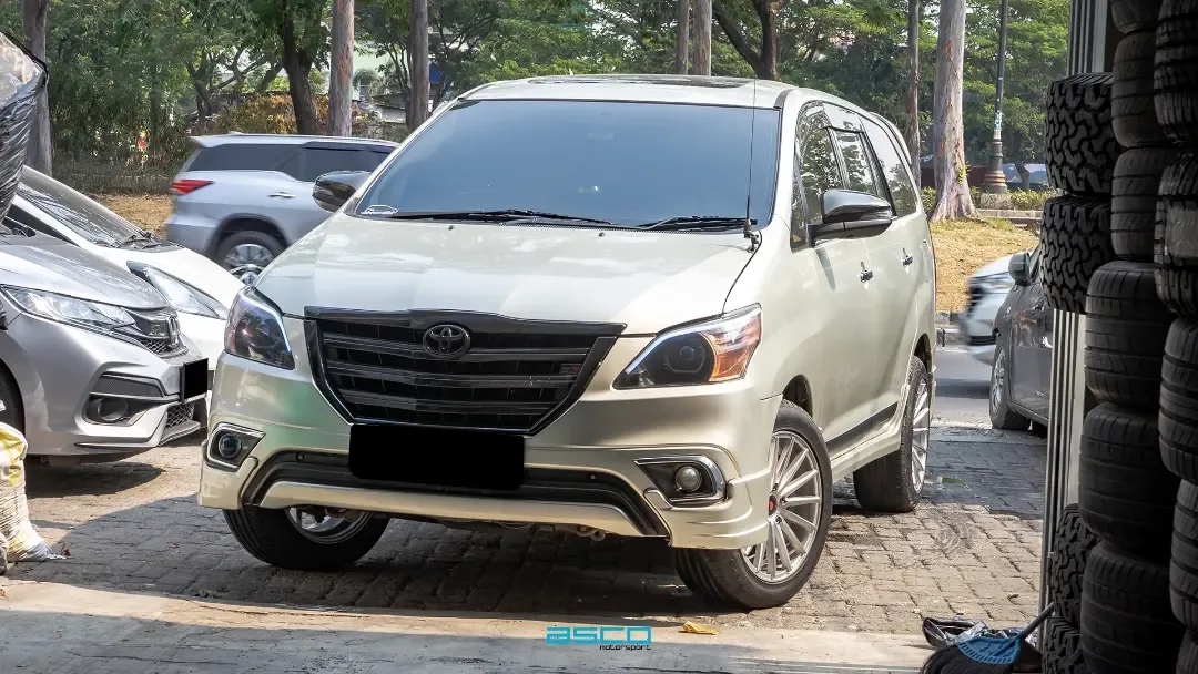 Toyota Innova KD