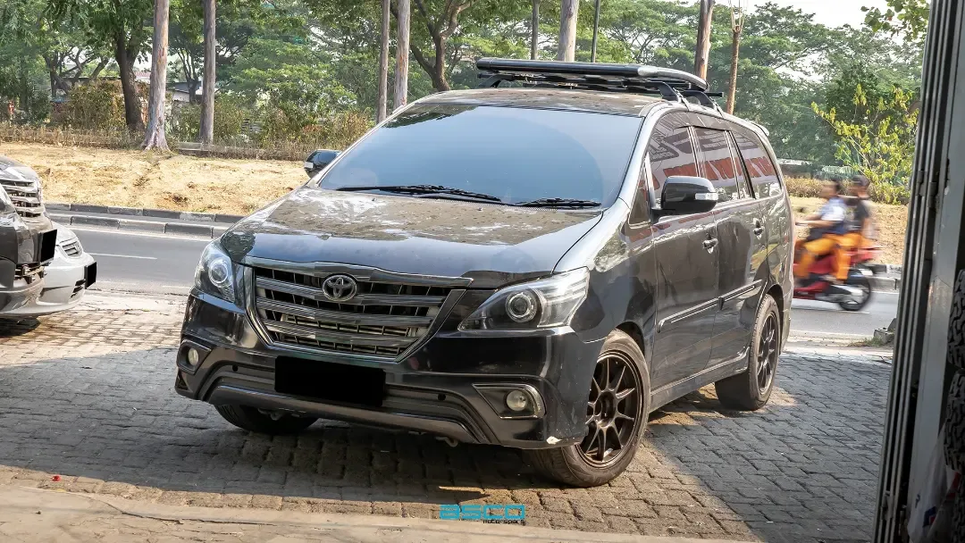 Toyota Innova KD