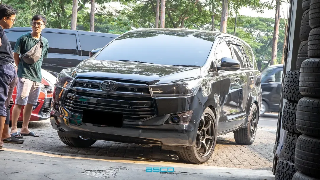 Toyota Innova Reborn