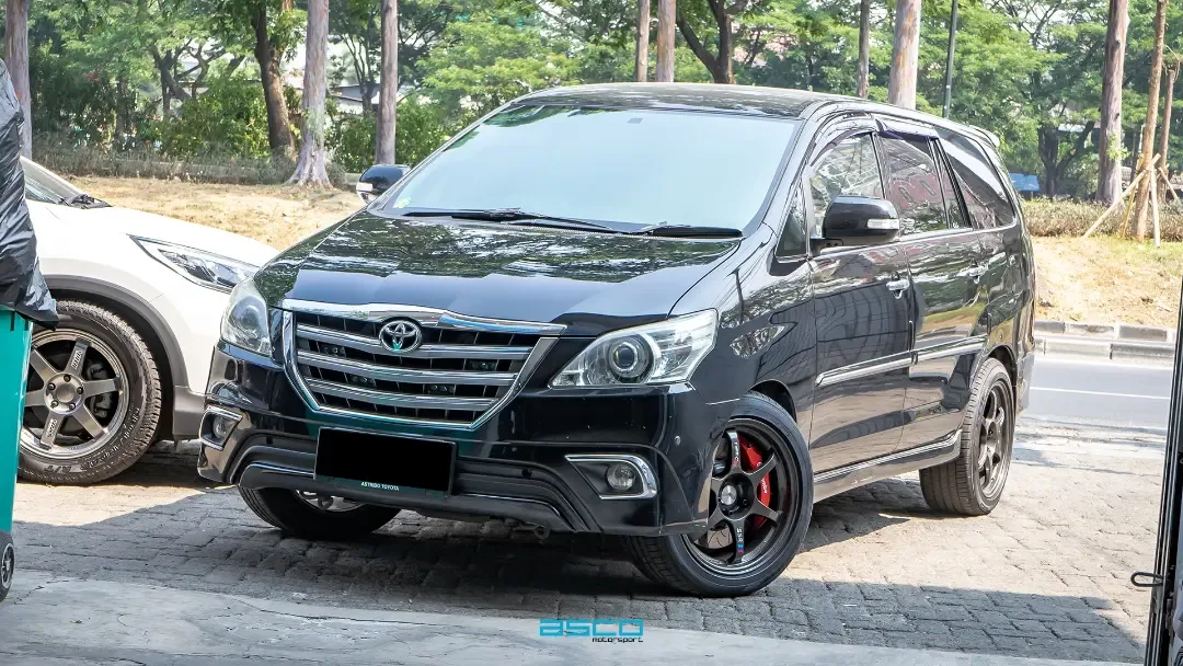 Toyota Innova KD
