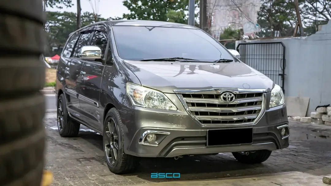 Toyota Innova KD