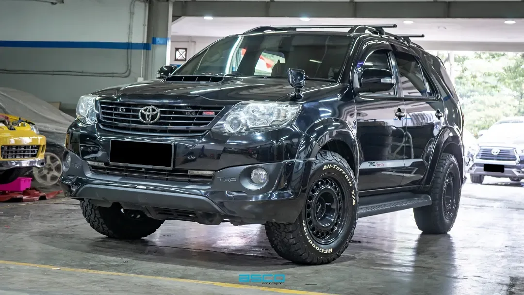 Toyota Fortuner VNT