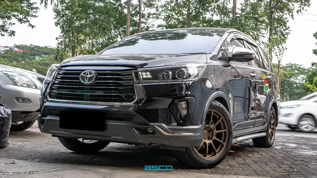 Toyota Innova Reborn