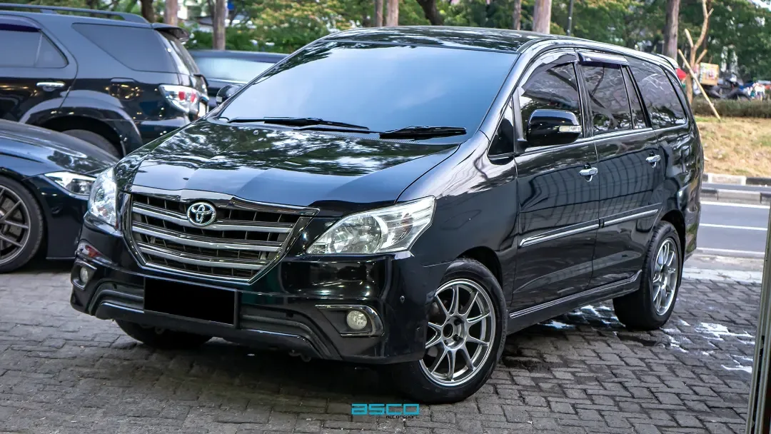 Toyota Innova KD