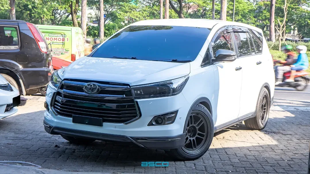 Toyota Innova Reborn