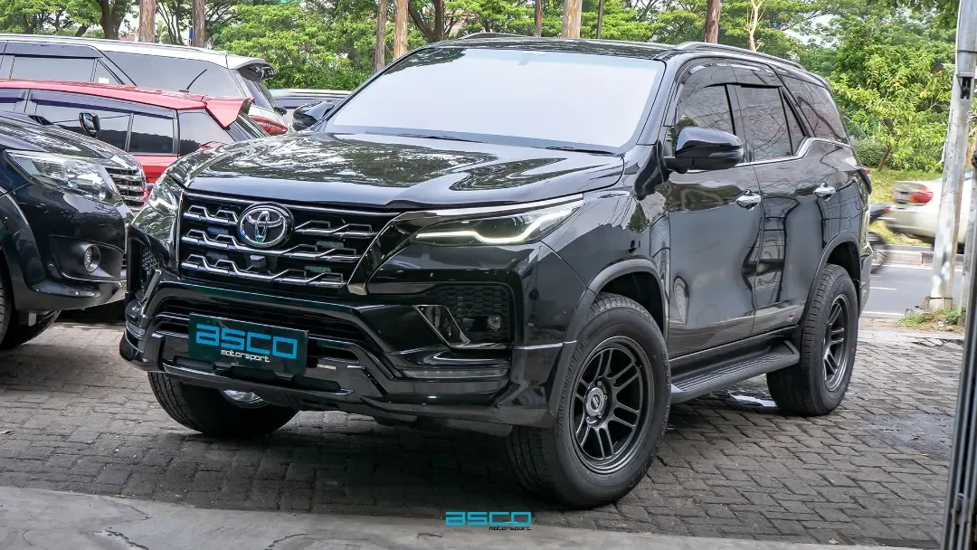Toyota Fortuner VRZ GR