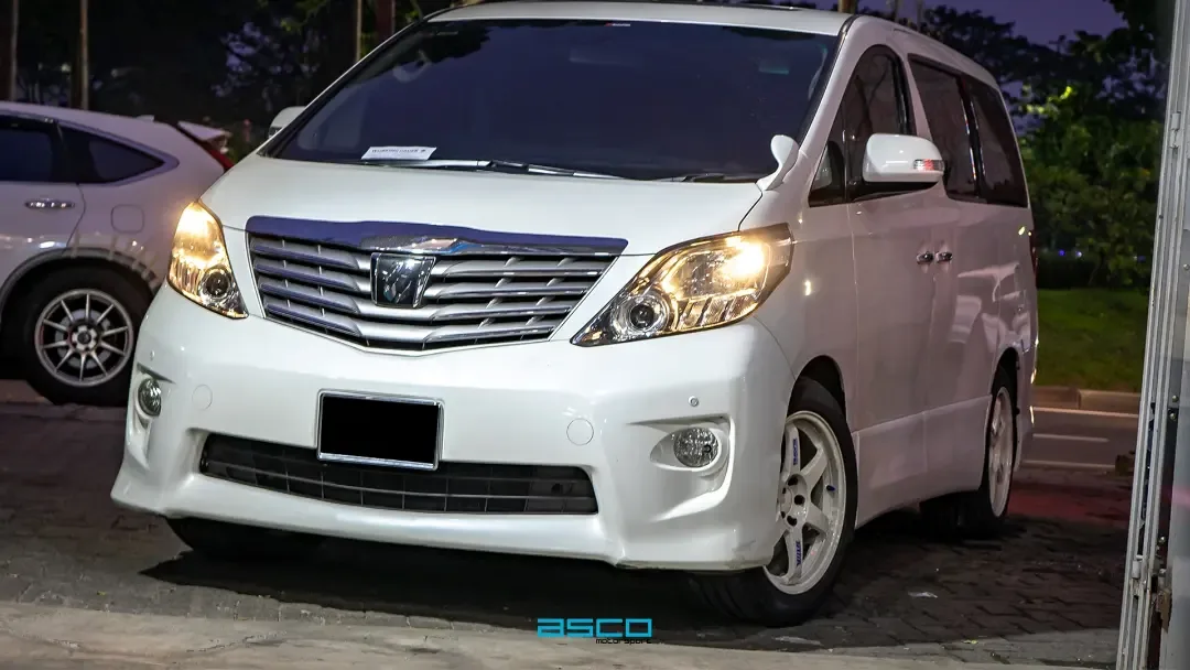 Toyota Alphard ANH20