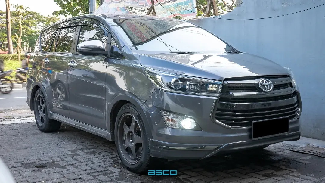 Toyota Innova Reborn