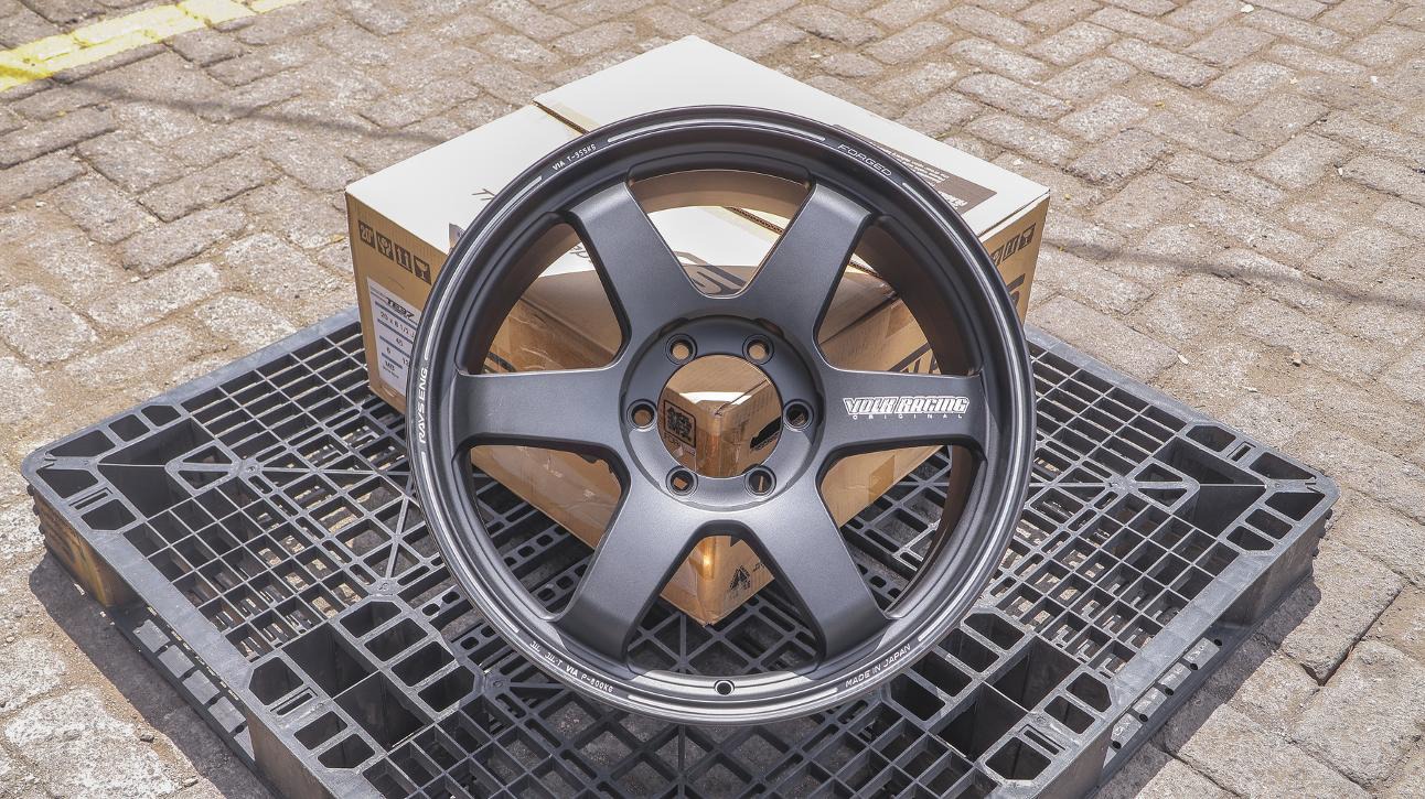 Volk Racing TE37 Ultra Large PCD R20x8.5 ET 45 PCD 6x139 (Original Japan) view 3