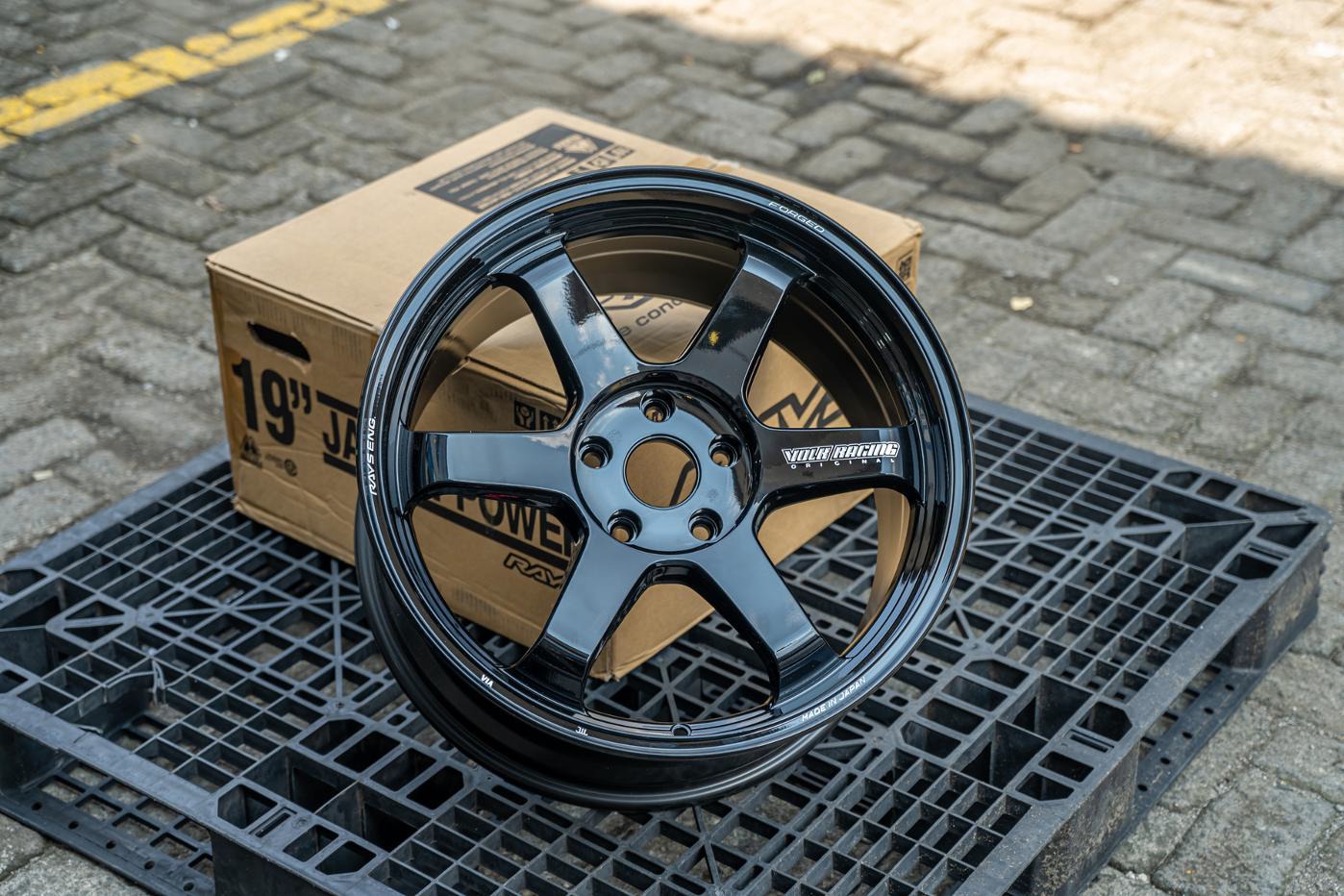 Volk Racing TE37 Ultra M-SPEC R19x9.5 ET 36 PCD 5x120 (Original Japan) view 3