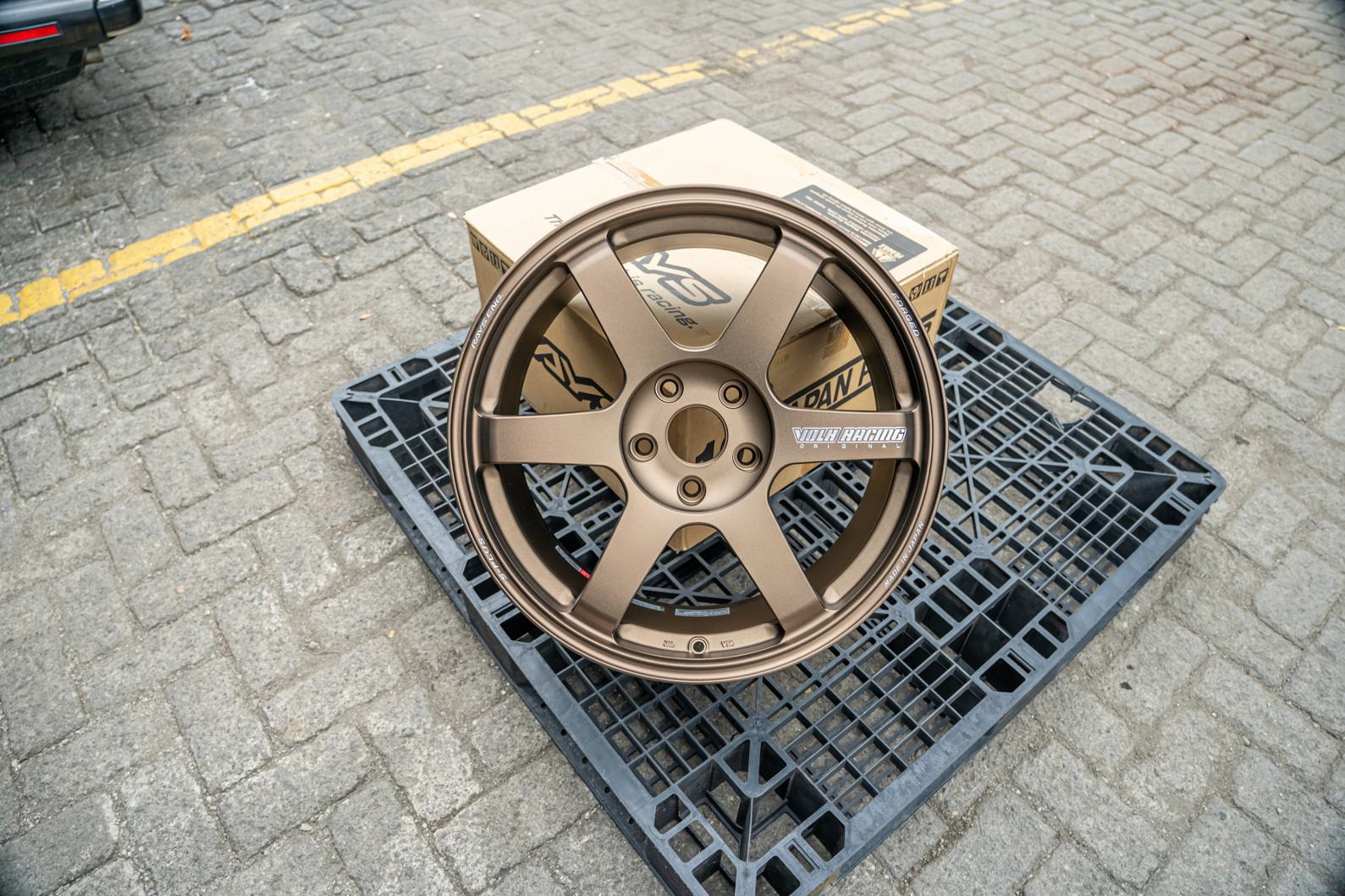 Volk Racing TE37 SAGA S-PLUS R19x9.5 ET 45 PCD 5x120 - Bronze (Original Japan)