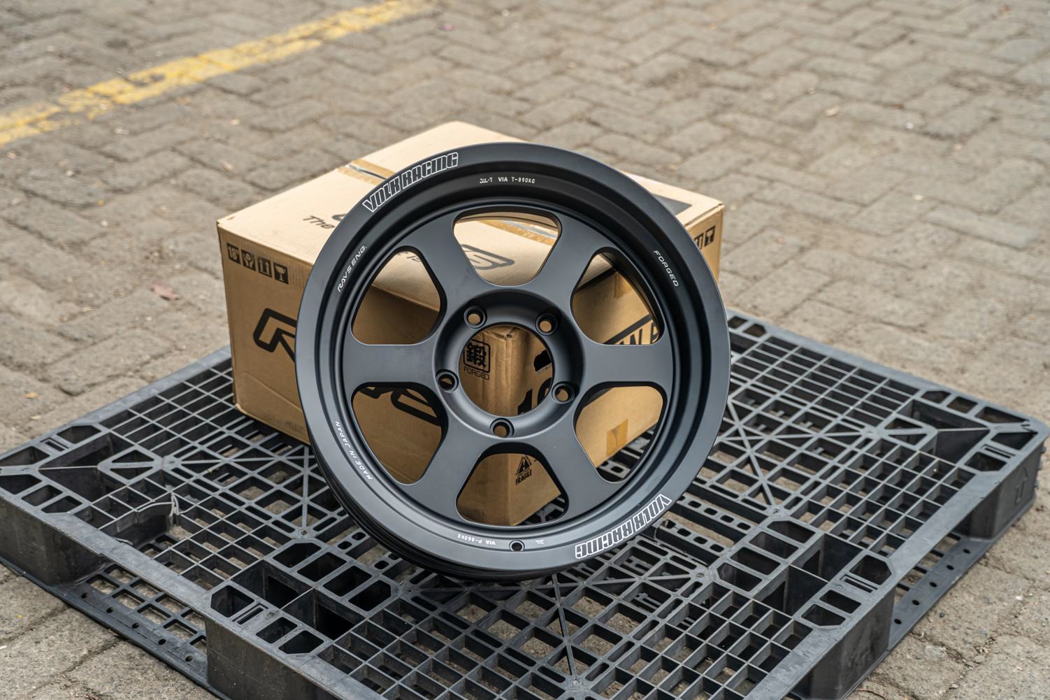 Volk Racing TE37 XT M-SPEC R18x9.5 ET 0 PCD 5x150 - Matte Black (Original Japan)
