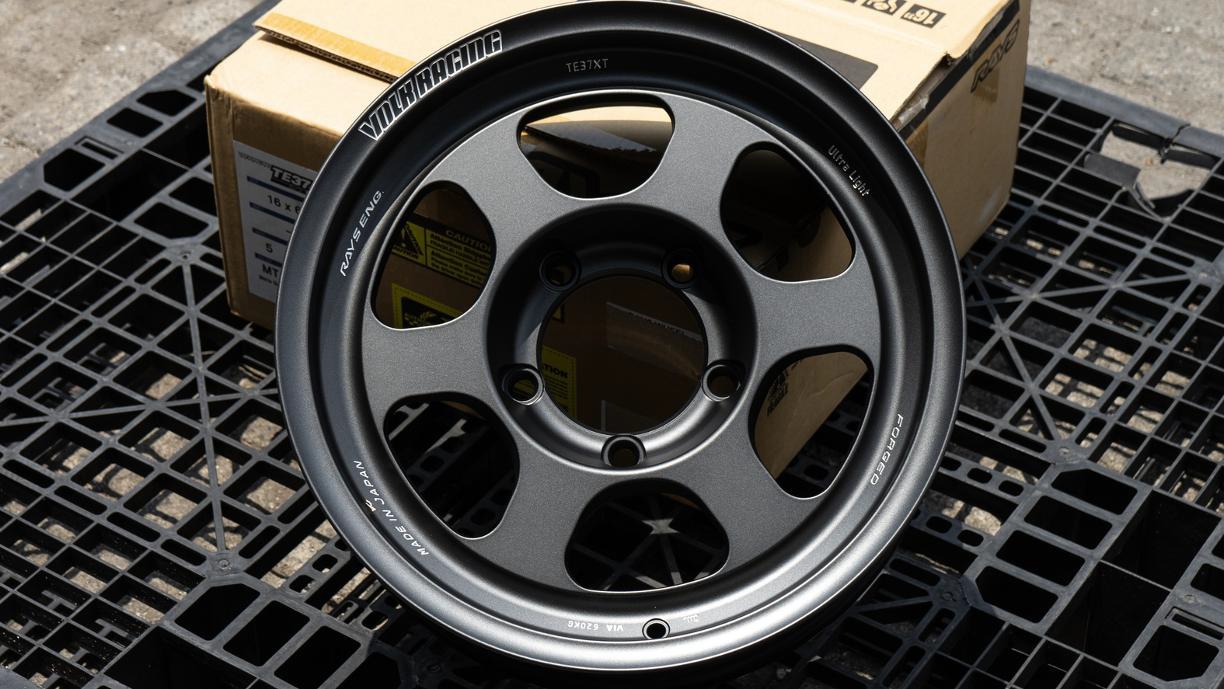 Volk Racing TE37XT FOR J UL R16x6 ET -6 PCD 5x139 - Matte Gunblack (Original Japan)