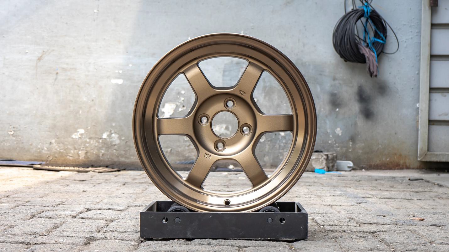 Volk Racing TE37V R15x8 ET 25 PCD 4x100 - Bronze (Original Japan)