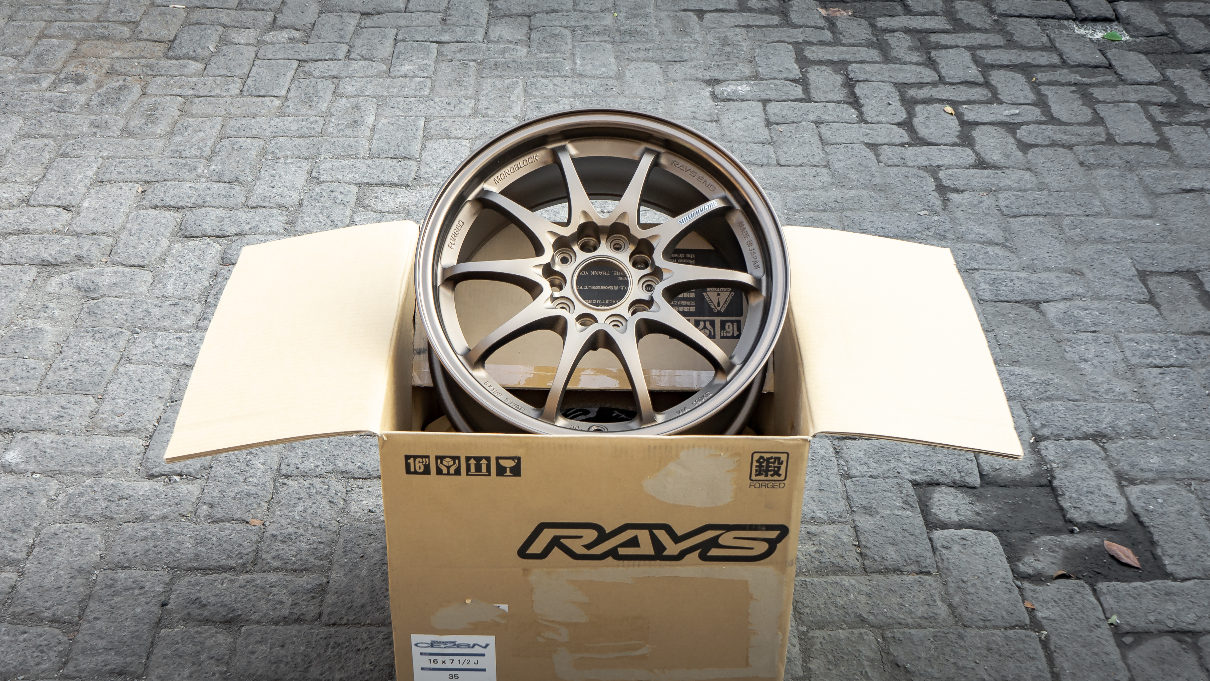 Volk Racing CE28N R16x7.5 ET 35 PCD 5x114.3 - Bronze (Original Japan) view 8