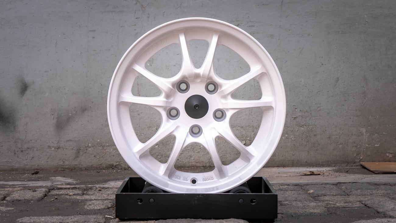 MC10L R15x8 ET 32 PCD 5x114.3 - White (Original Japan)