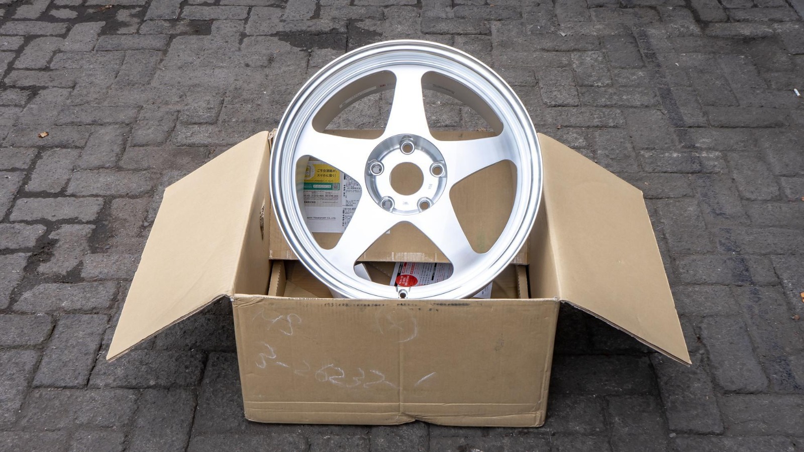EVO II R18x9.5 ET 45 PCD 5x120 - Bright II (Original Japan)