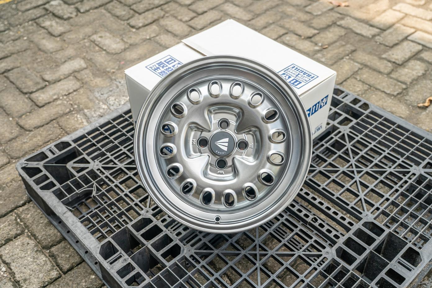 ALVITA R16x7 ET 38 PCD 4x100 (Original Japan)