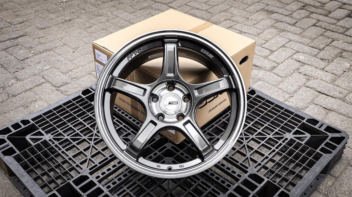 GTX03 R18x8.5 ET 38 PCD 5x114.3 - Machined Graphite Gunmetal (Original Japan)