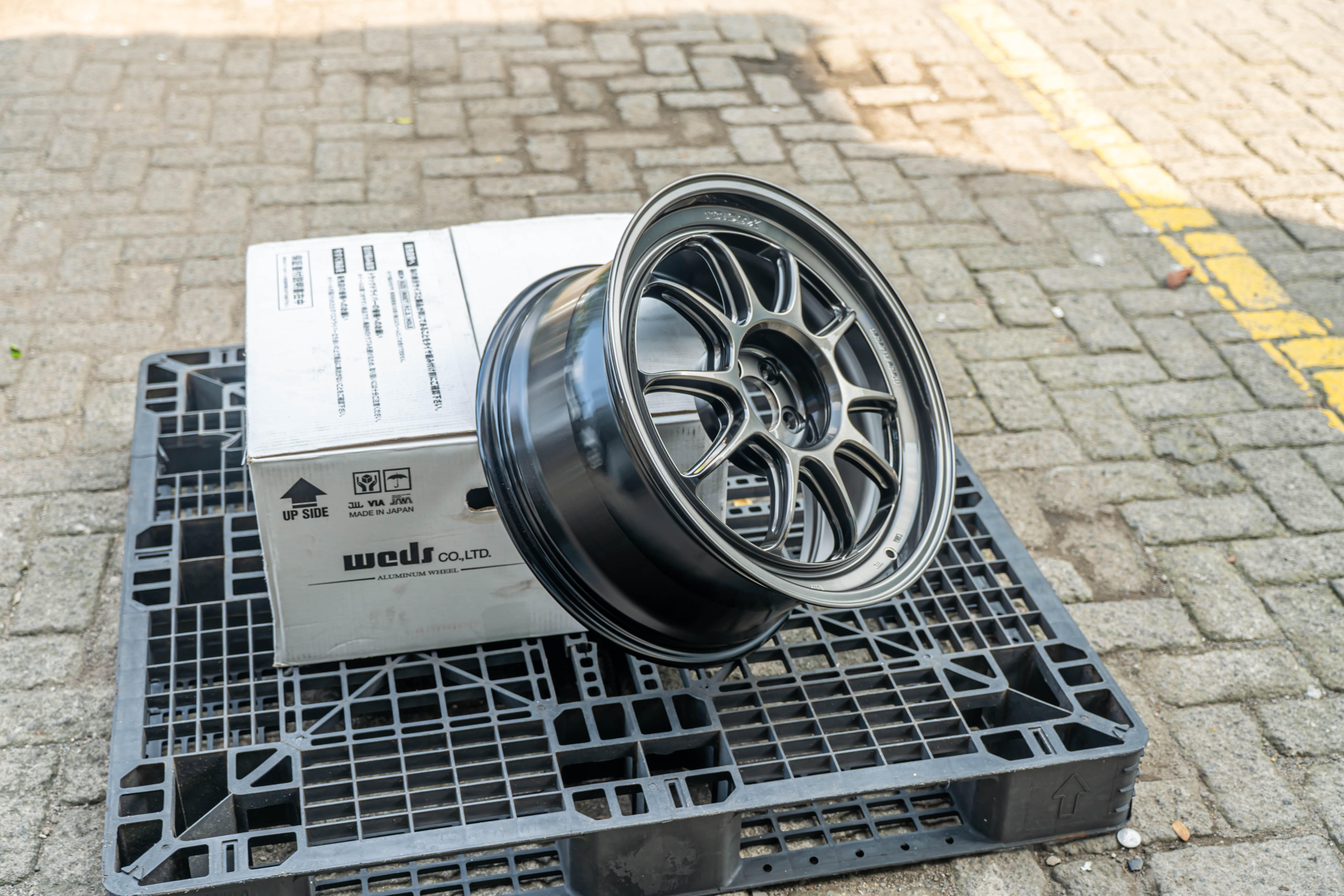 TC105X DSR R18x8.5 ET 43 PCD 5x100 - EJ Titan (Original Japan) view 2