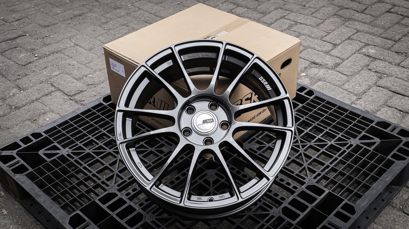 GTX04 R18x7.5 ET 50 PCD 5x114 - Dark Gunmetal (Original Japan)