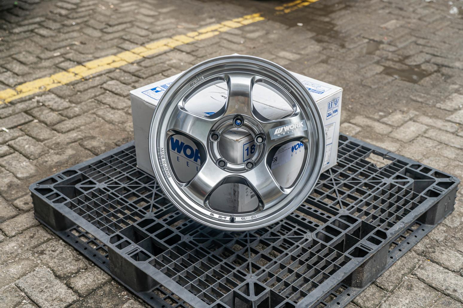 MEISTER S1V LIMITED EDITION R18x9 ET 18 PCD 5x139 - Glim Silver (Original Japan)